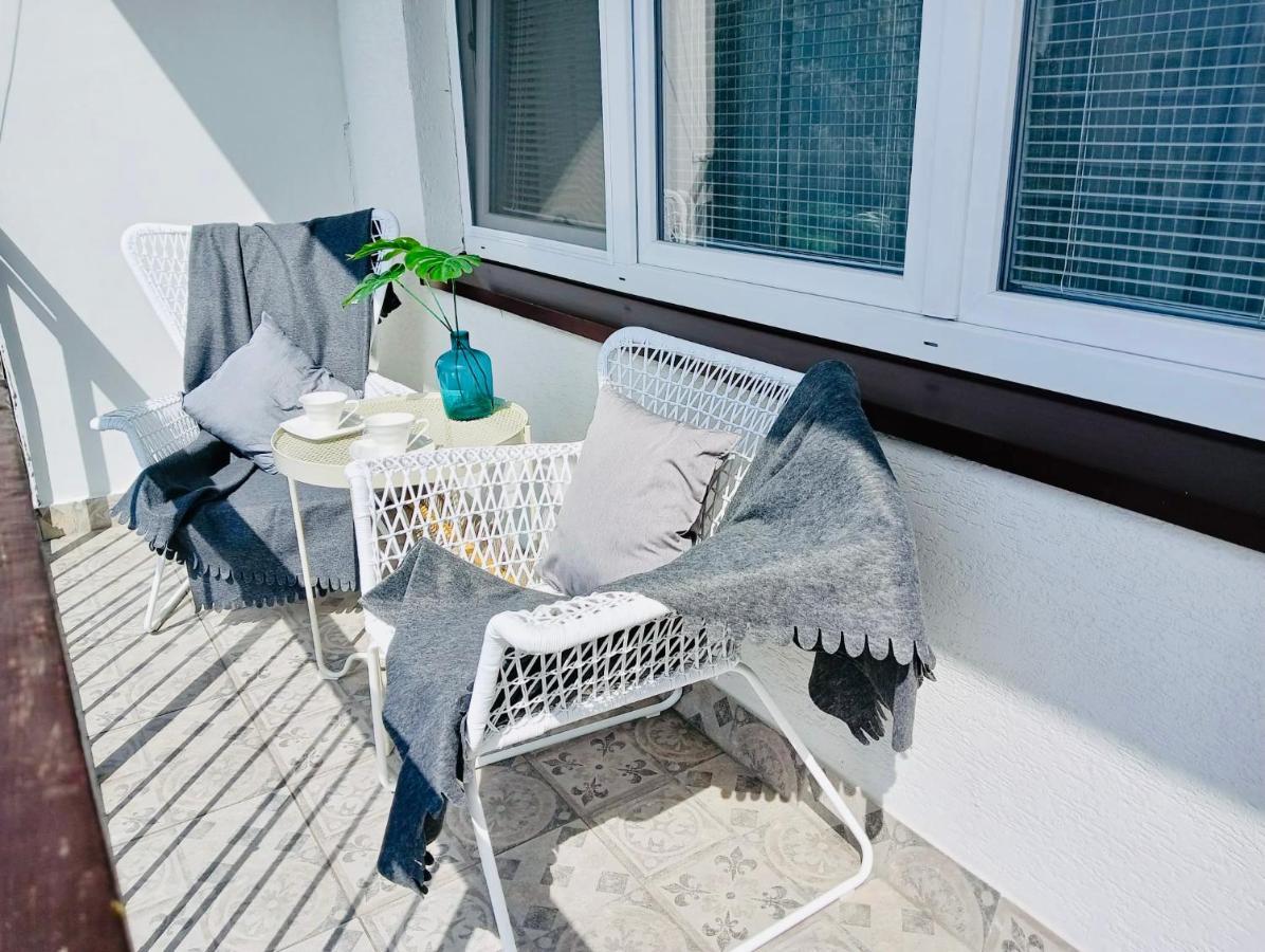 San Riverbank Apartment Przemysl Exterior photo